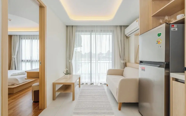 1BR with Infinity Pool Gym Rooftop C190