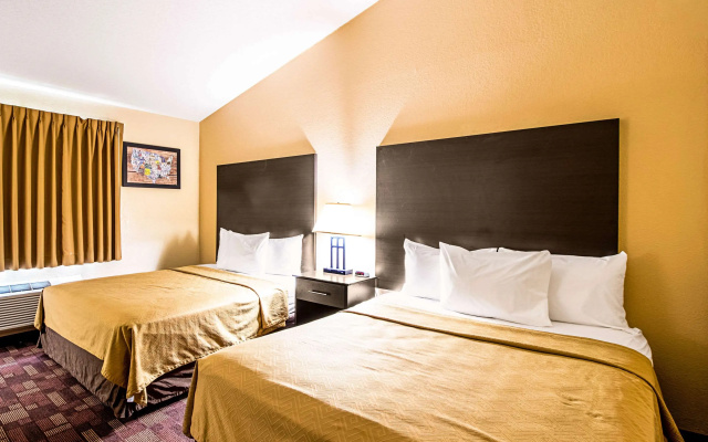 Econo Lodge Watertown