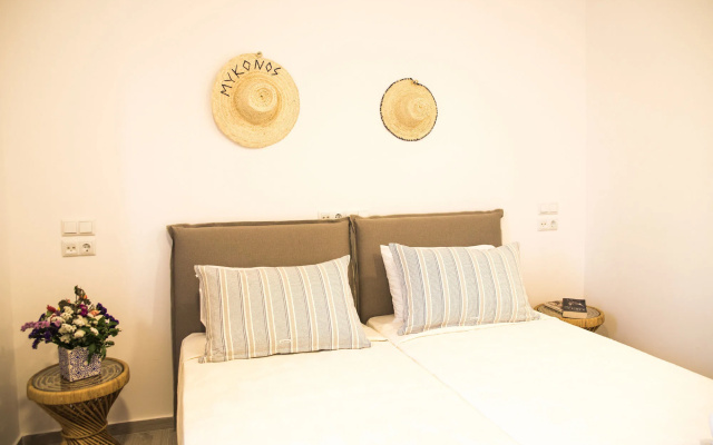 Dimele Rooms & Studios