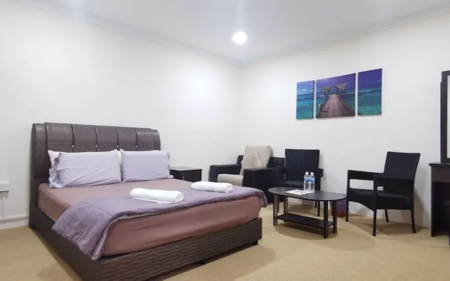 OYO Home 90372 Greybirds Hostel