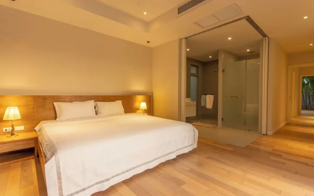 Famous 5 Trichada Resort  4-Bedroom V164