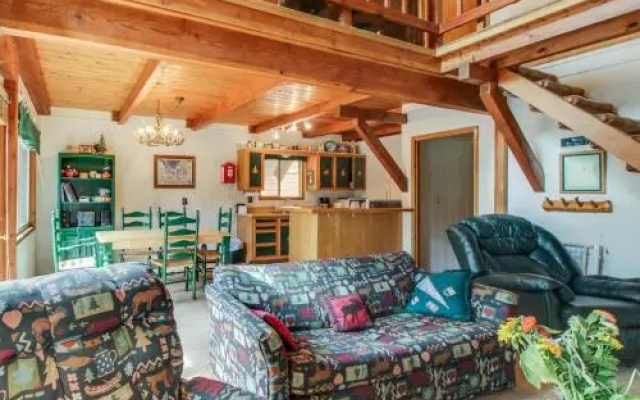 Moose Cabin Year-round Outdoor Fun w/ BBQ