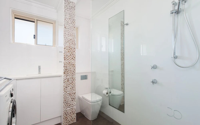 Collendina, Unit 5/19 Kurrawa Close
