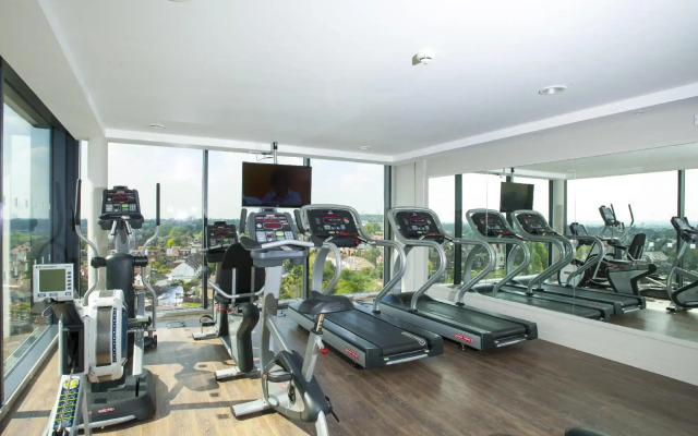 Holiday Inn London - West