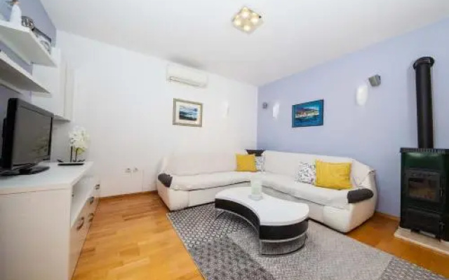 Apartment Sarena