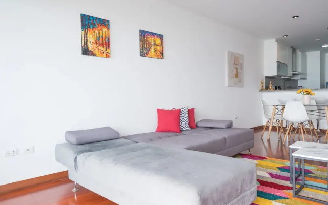 GLOBALSTAY. Ocean View Apartments. Pool. Gym