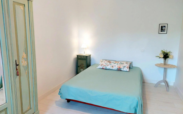 Holiday Home With sea Views, Tregarvan