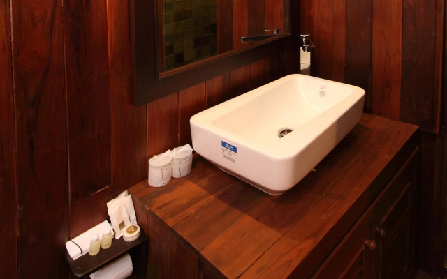 Sathu Hotel