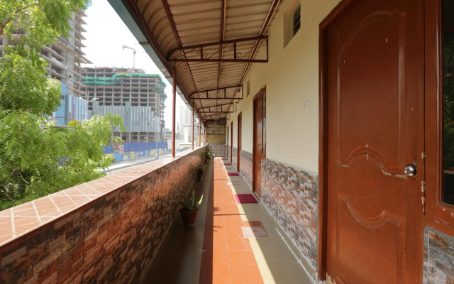 OYO 41227 Sri sai inn