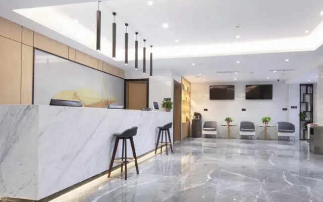 GreenTree Inn Express Shangqiu Beihai Road South Railway Station