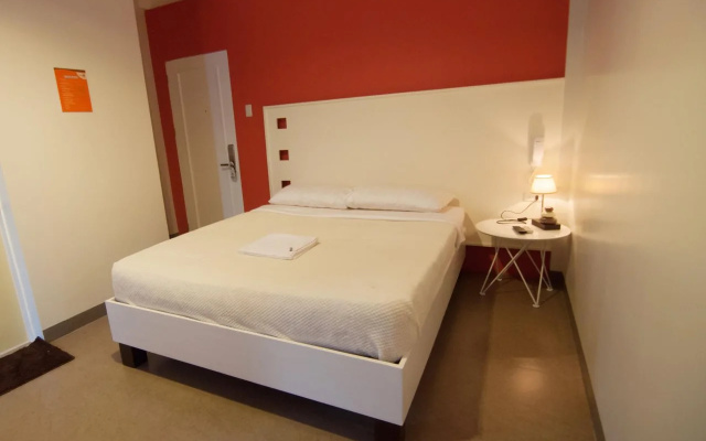 Avenue One Hotel