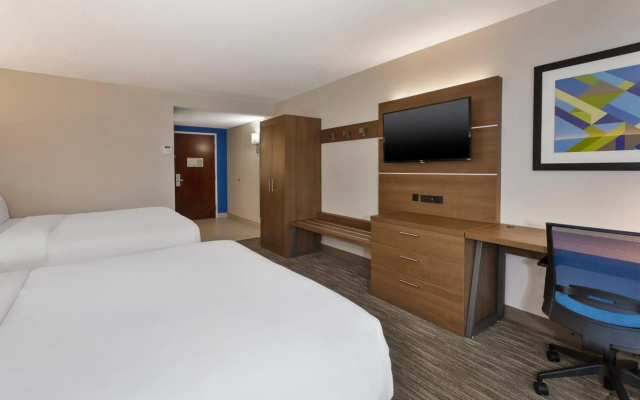 Holiday Inn Express Hotel & Suites Chesapeake by IHG