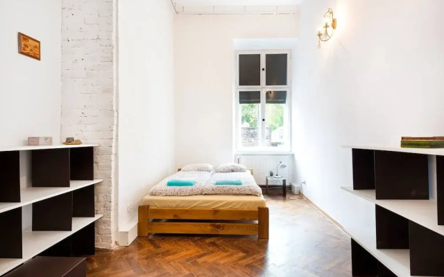 Antique Apartments - Studencka Street