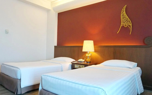 Krungsri River Hotel