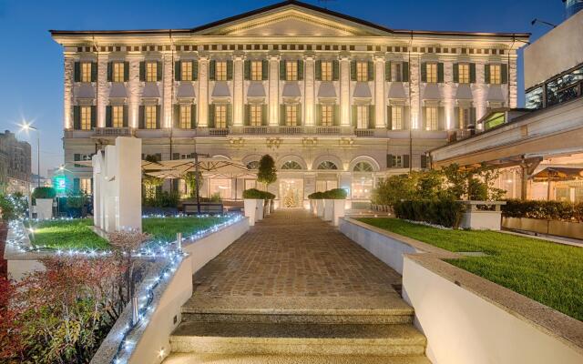 Отель NH Milano Palazzo Moscova вид на фасад
