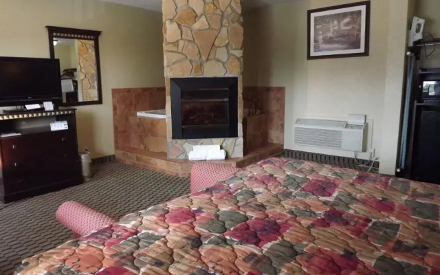 Travelodge Fairmont
