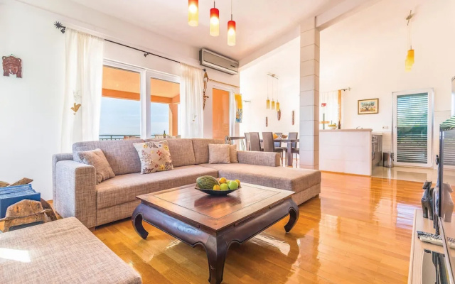 Beautiful Apartment in Makarska With 1 Bedrooms and Wifi
