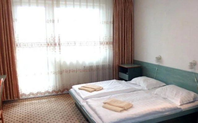 Hotel Astra