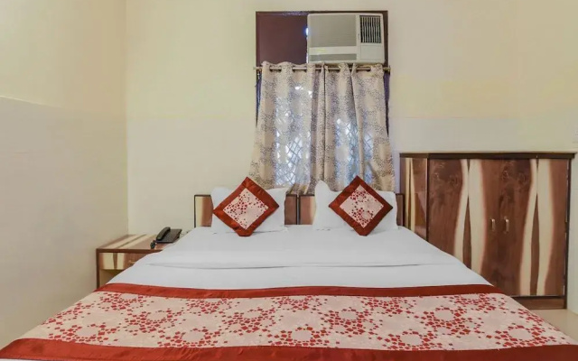 Shubham Palace by OYO