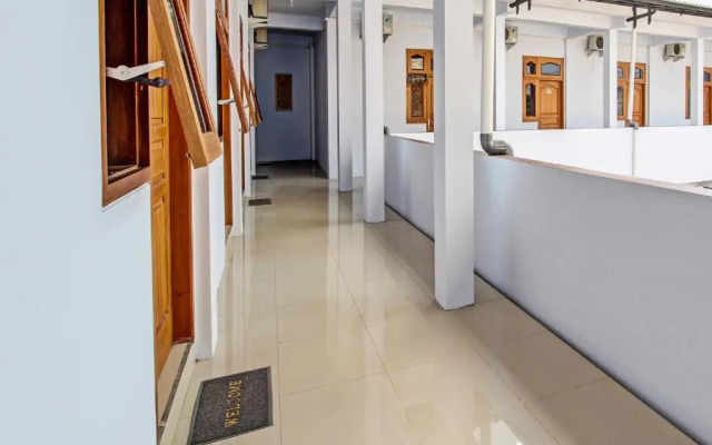 Urbanview Syariah Wisma Nabil Solo