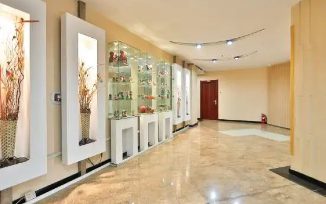 Yanji Charles Hotel
