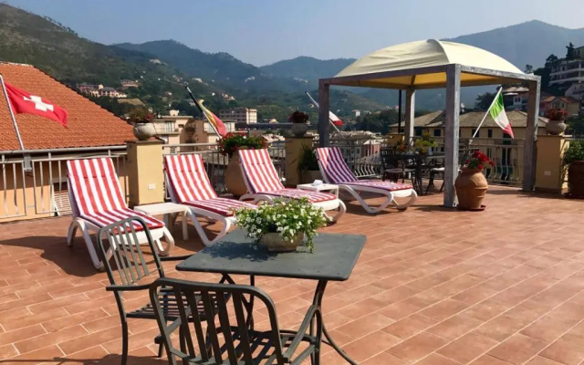Hotel Dora