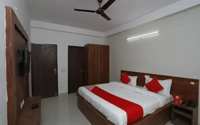 Hotel 4 Fingures Inn By OYO Rooms