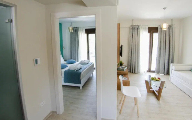 Hatzoudis Luxury Suites