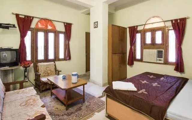 Hotel Krishnam Palace