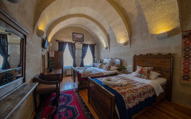 Safran Cave Hotel