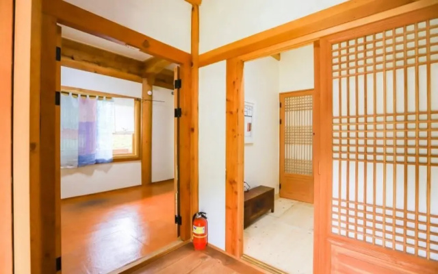 Suncheon Bulbidang Hanok Pension