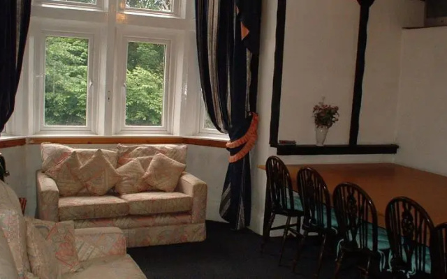 Coaching Inn Hotel