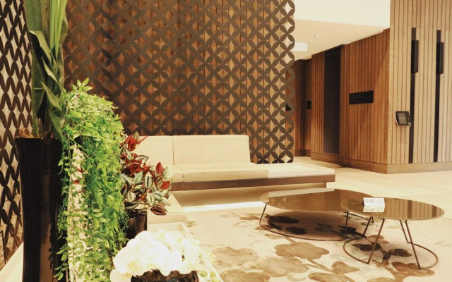 HFN Crown Southbank Riverside Apartment