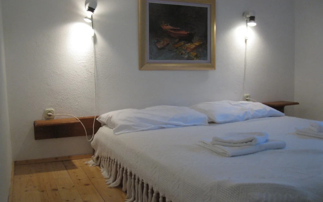 Apartmani Bako Komiza