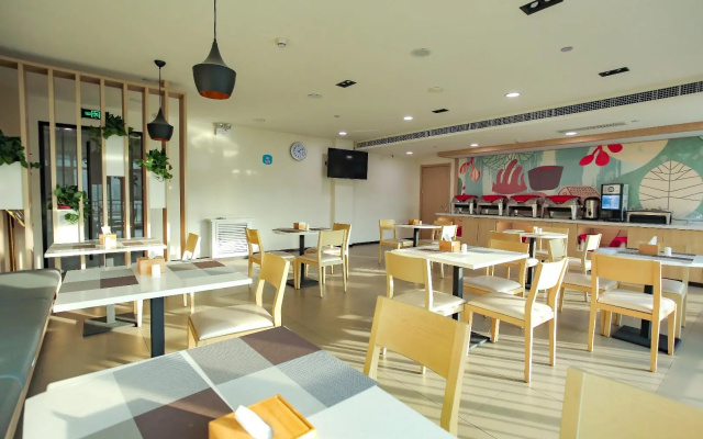 Hanting Hotel Cangzhou Qiantong Park