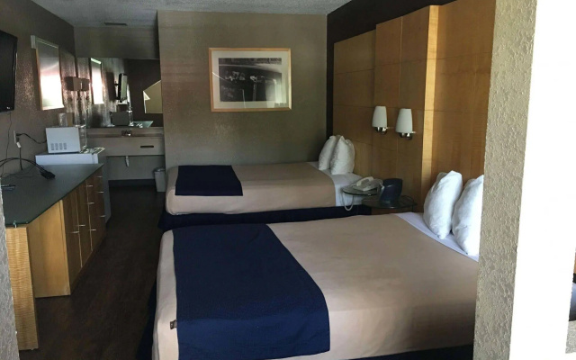 Woodbridge Inn By OYO Rome