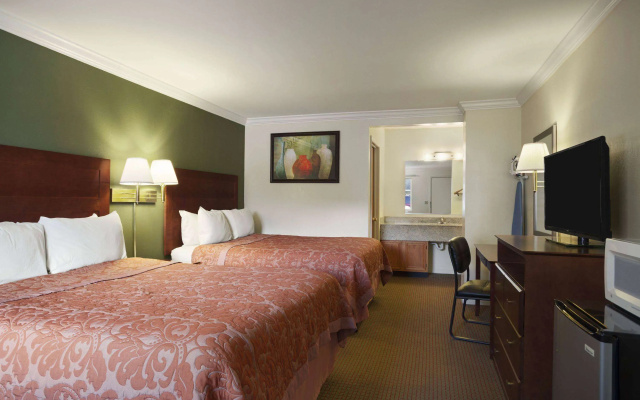 Super 8 by Wyndham Mifflinville Near Bloomsburg