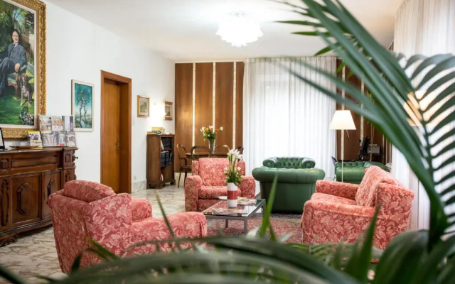 Hotel Roma