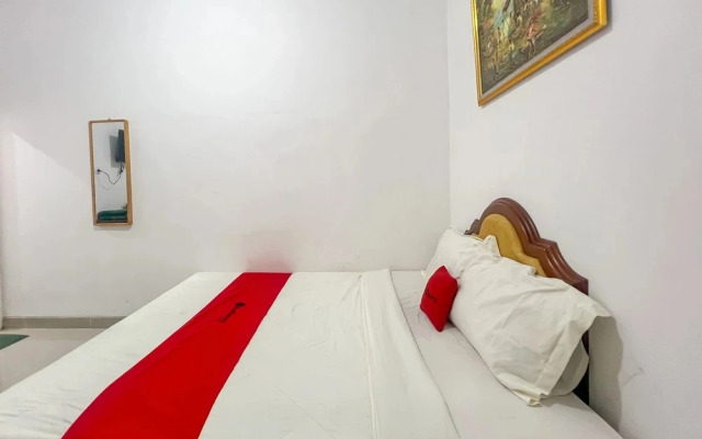 RedDoorz @ Dimens House Sragen