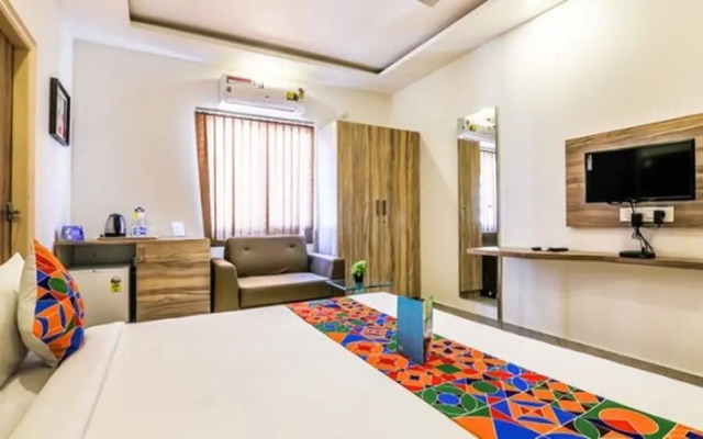 Vista Suites By FabHotel