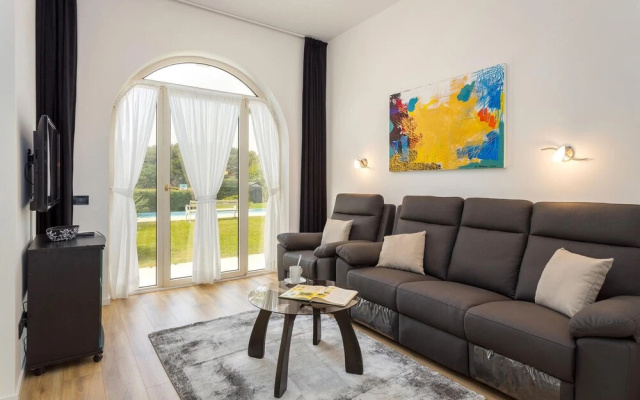 Amazing Home in Medulin With Wifi and 2 Bedrooms