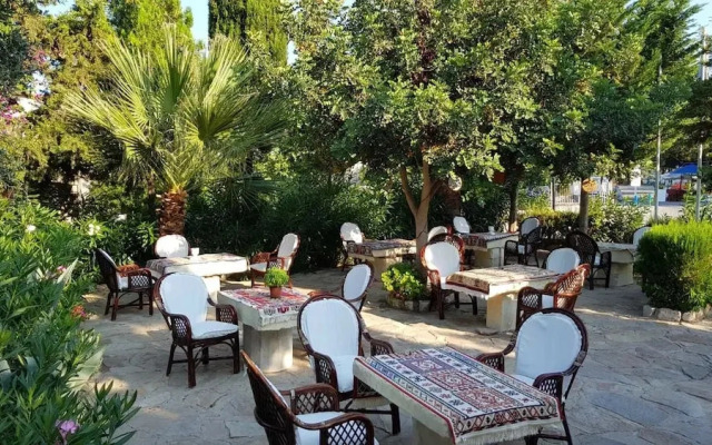 Medusa House Boutique Hotel