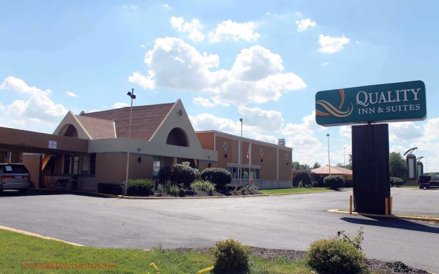 Quality Inn & Suites Metro