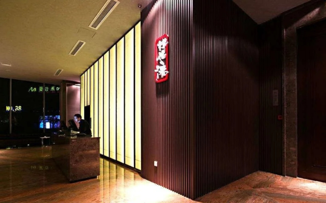 Myroom Boutique Hotel