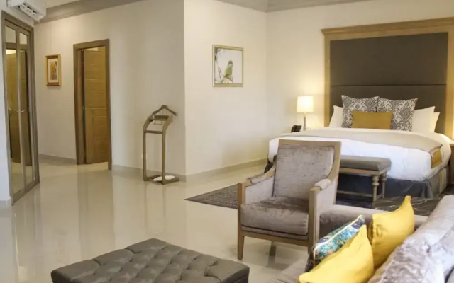 Hotel Azul Talavera Country Club
