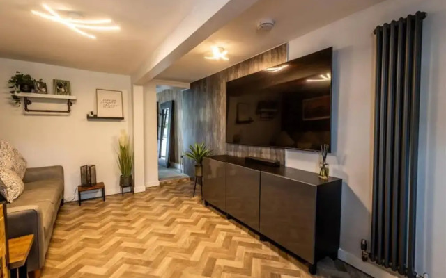 Peaceful Retreat in Telford With Modern Amenities