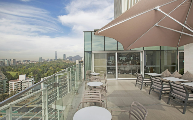 DoubleTree by Hilton Santiago Kennedy