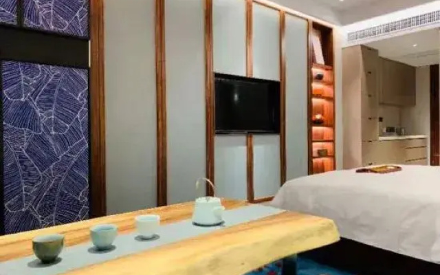 Sanya Banlan Zhongzhou International Hotel (Sanya Bay Phoenix Airport Branch)