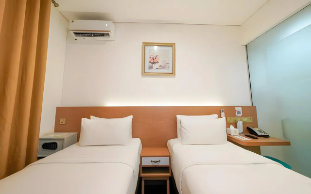 Heef Hotel Pasar Baru