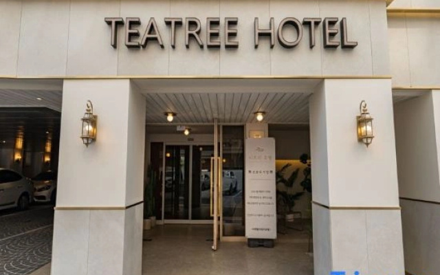 Tea Tree Hotel